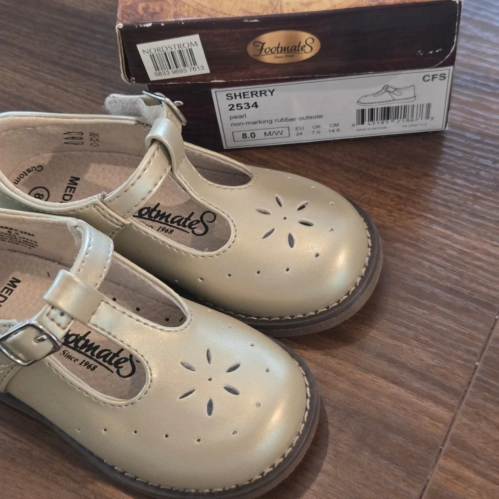 Footmates‎ Sherry Pearl Gold Leather T-Strap Mary Jane Shoes Kids 8 M/W 2534